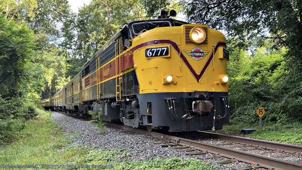 CVSR 6777 approaches Hickory St.